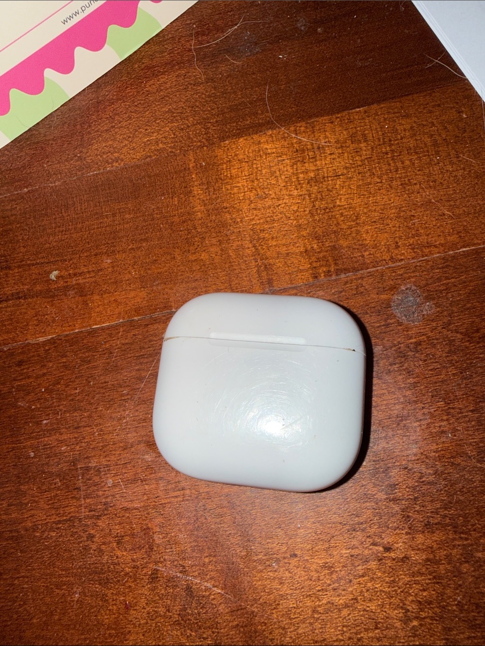 Apple White Earbud Headphones Charging Case